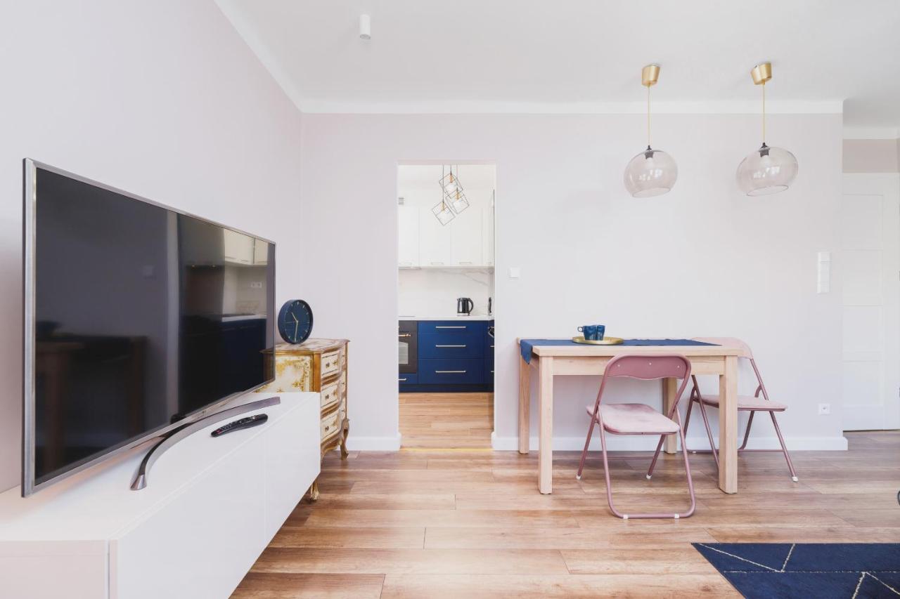 Apartament Przy Bulwarach Wislanych Kosciuszki By Noclegi Renters Kraków Exteriör bild